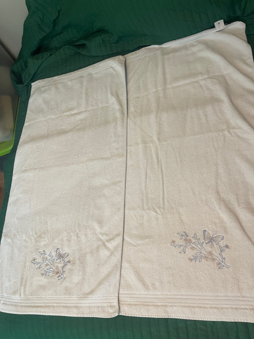 Vintage Bath Towels Set of 2 Light Blue Buttery on Branch 40” x 21”
